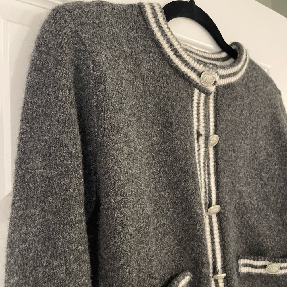 American Eagle Outfitters Whoa So Soft Crew Neck Lady Cardigan, gray/white, XS - Picture 8 of 9